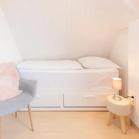 Semesterbostad Grenzhaus Am Rosenkranz